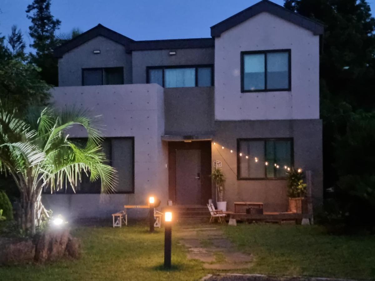 Gashi Sarang Acomodação com café da manhã Seogwipo Exterior foto